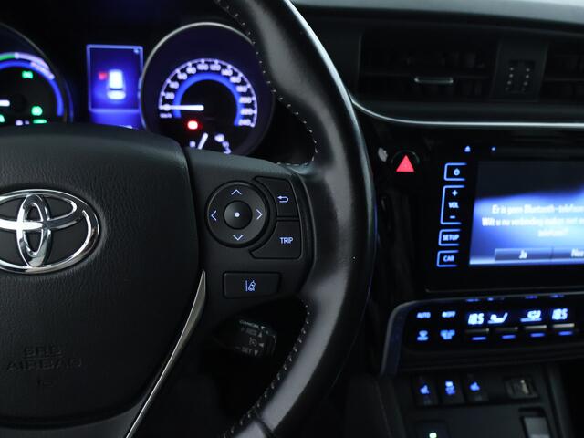 Toyota AURIS Touring Sports 1.8 Hybrid Executive | Trekhaak | Parkeersensor voor en achter |