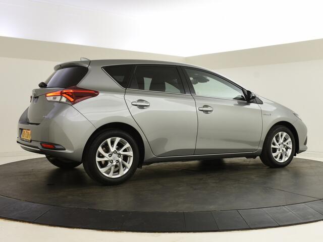 Toyota AURIS 1.8 Hybrid Dynamic | Navigatie| Camera