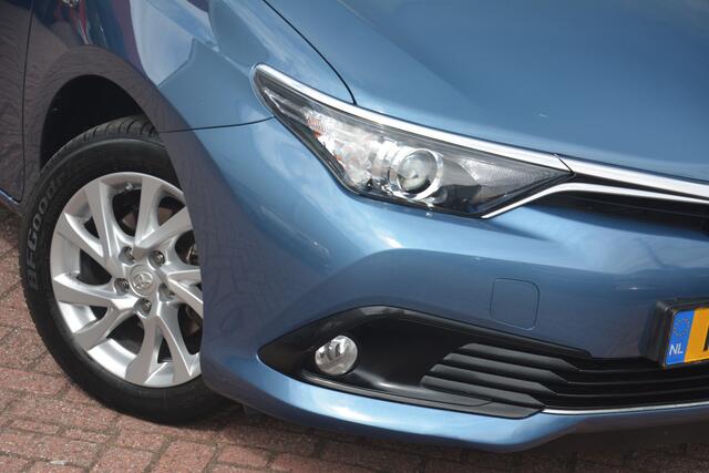 Toyota AURIS 1.8 Hybrid Aspiration | Clima | Cruise-control | DAB+ | Camera | LMV | NL auto!! |