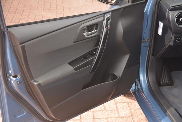 Toyota AURIS 1.8 Hybrid Aspiration | Clima | Cruise-control | DAB+ | Camera | LMV | NL auto!! |