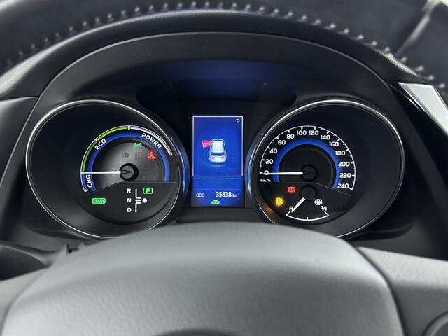 Toyota AURIS 1.8 Hybrid Dynamic Go Limited | Mistlampen | Lichtmetalen Velgen | Metaallak | Navi |
