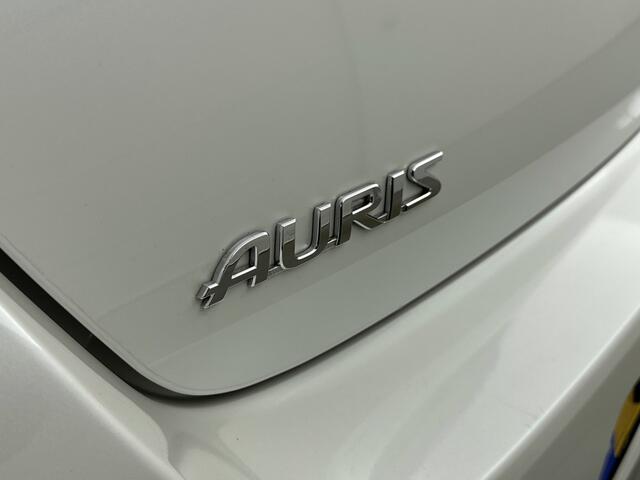 Toyota AURIS 1.8 Hybrid Dynamic Go Limited | Mistlampen | Lichtmetalen Velgen | Metaallak | Navi |