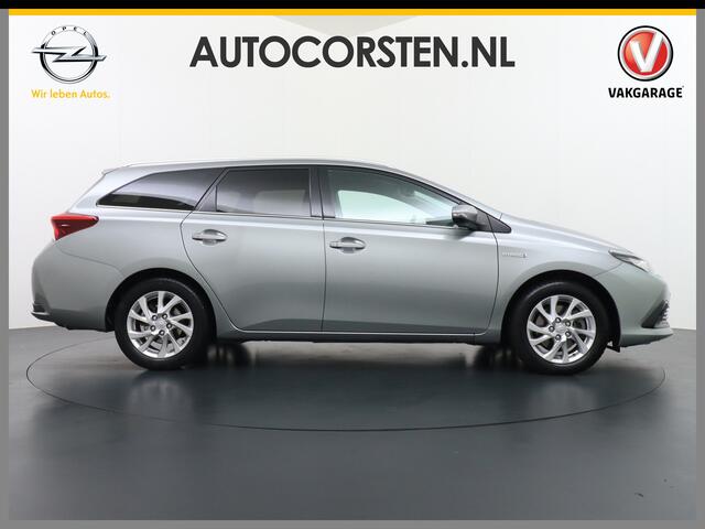 Toyota AURIS Touring Sports 1.8I Hybrid 136PK Navi Ecc Camera Trekhaak Cruise Control DAB Keyless Dynamic Go Lane Assist Regen-Lichtsensor Bluetooth Lmv 16" Privacy Glas Isofix Dealeronderhouden Origineel Nederlandse Auto