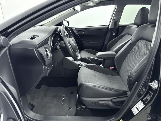 Toyota AURIS Touring Sports 1.8 Hybrid Lease pro | Panoramadak | Full map navigatie | Cruise control | Privacy glass | LM velgen |
