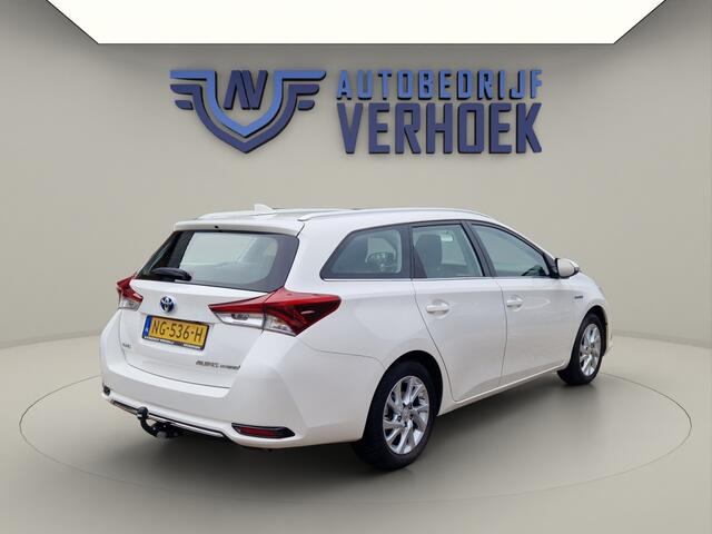 Toyota AURIS 1.8 Hybrid Aspiration Trekhaak - NL Auto