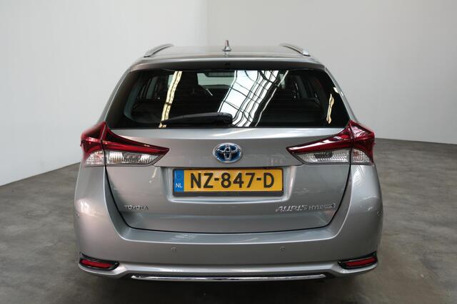 Toyota AURIS Touring Sports 1.8 Hybrid Dynamic, 16" velgen, NAVI, Parkeercamera, Cruisecontrol