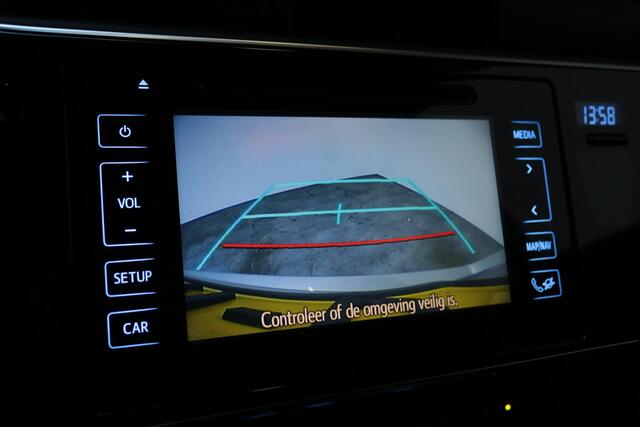 Toyota AURIS Touring Sports 1.8 Hybrid Dynamic, 16" velgen, NAVI, Parkeercamera, Cruisecontrol