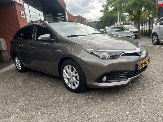 Toyota AURIS Touring Sports 1.8 Hybrid Dynamic // PANORAMADAK // KEYLESS // NAVI // CAMERA // CRUISE // CLIMA // LED //