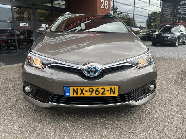 Toyota AURIS Touring Sports 1.8 Hybrid Dynamic // PANORAMADAK // KEYLESS // NAVI // CAMERA // CRUISE // CLIMA // LED //