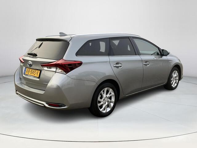 Toyota AURIS Touring Sports 1.8 Hybrid Dynamic | Navigatie | Panoramadak | Bluetooth | Parkeercamera | Cruise control |