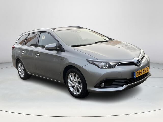 Toyota AURIS Touring Sports 1.8 Hybrid Dynamic | Navigatie | Panoramadak | Bluetooth | Parkeercamera | Cruise control |