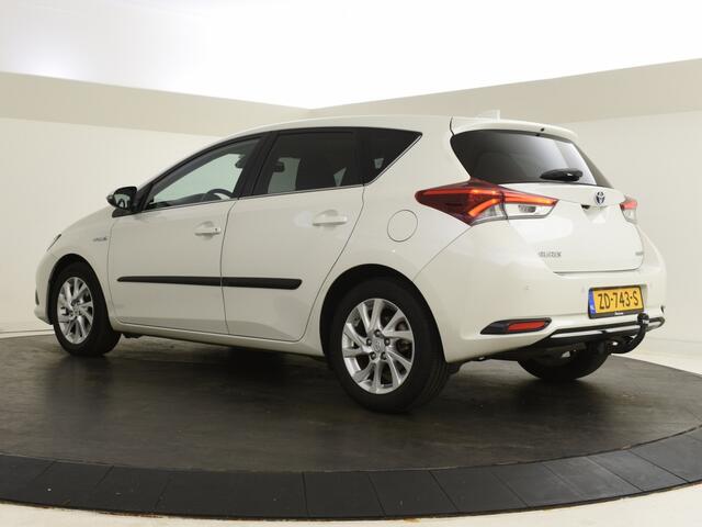 Toyota AURIS 1.8 Hybrid Business Plus | Trekhaak | Parkeersensoren | Navi