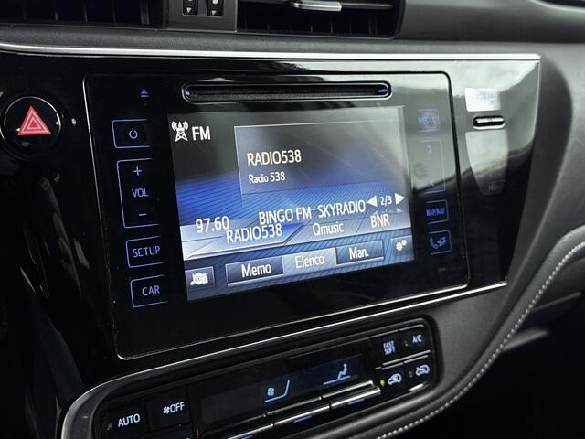 Toyota AURIS Touring Sports 1.8 Hybrid Black Edition | 17 inch velgen | climaatcontrol | bluetooth |