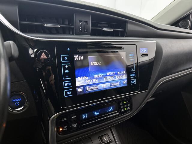 Toyota AURIS Touring Sports 1.8 Hybrid Black Edition | Dealeronderhouden |