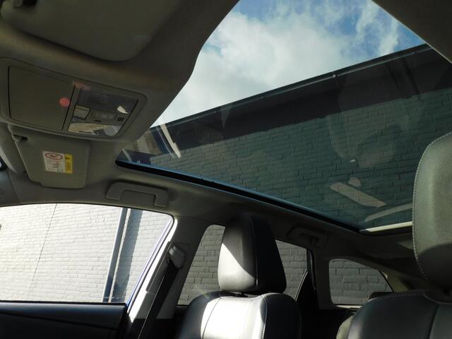Toyota AURIS Touring Sports 1.8 Hybrid Executive DEALER ONDERHOUDEN! PANODAK! CAMERA! STOELVERW! BLUETOOTH! CRUISE! CLIMA!