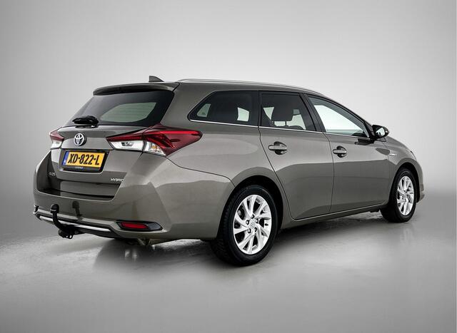 Toyota AURIS Touring Sports 1.8 Hybrid Executive | Trekhaak |