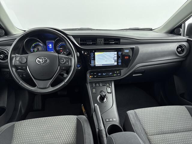 Toyota AURIS Touring Sports 1.8 Hybrid Dynamic Ultimate | Navigatie | Parkeercamera | Stoelverwarming | Parkeersensoren |