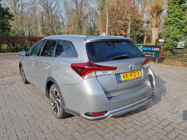 Toyota AURIS Touring Sports 1.8 Hybr. Freestyle Pano Navi