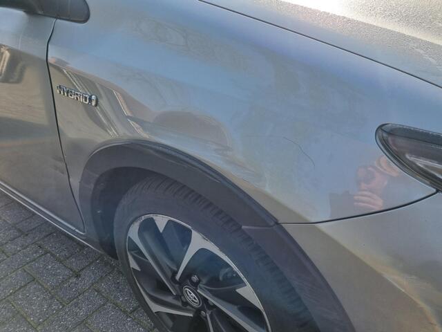 Toyota AURIS Touring Sports 1.8 Hybr. Freestyle Pano Navi