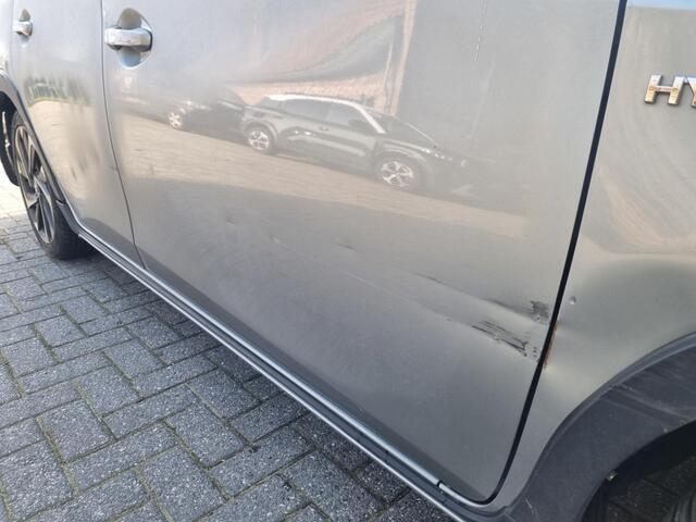 Toyota AURIS Touring Sports 1.8 Hybr. Freestyle Pano Navi