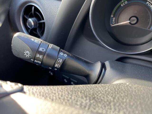 Toyota AURIS 1.8 Hybrid Lease Pro | All-in prijs | Automaat | Cruise control