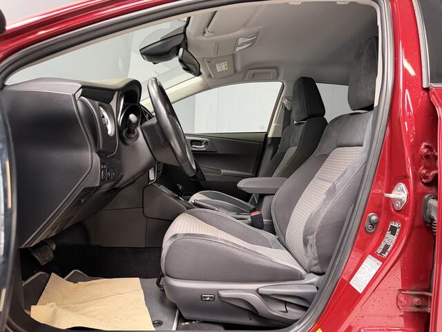 Toyota AURIS 1.8 Hybrid Black Edition LED|Camera|Cruise