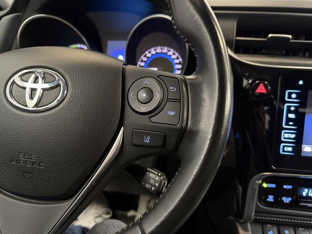 Toyota AURIS 1.8 Hybrid Black Edition LED|Camera|Cruise