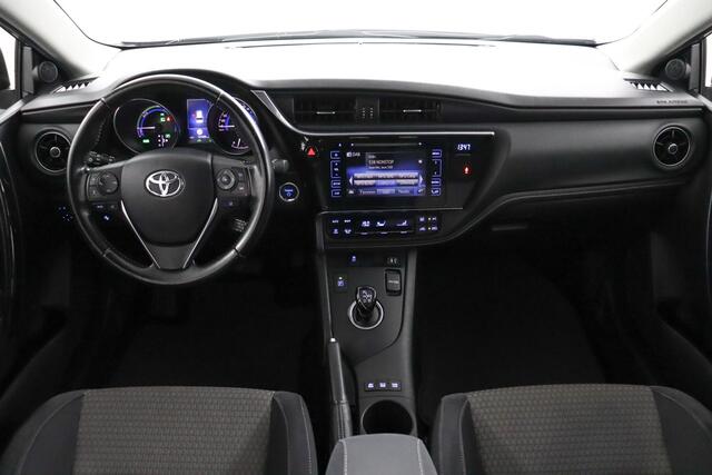 Toyota AURIS Touring Sports 1.8 Hybrid Black Edition | Cruise control | Navigatie | Parkeer camera |