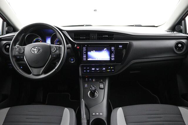 Toyota AURIS 1.8 Hybrid Dynamic Ultimate | Stoelverwarming | Parkeercamera | Cruise control |
