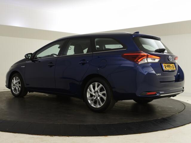 Toyota AURIS Touring Sports 1.8 Hybrid Now | Parkeersensoren | Camera | Navigatie