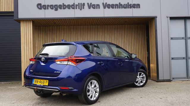 Toyota AURIS 1.2T 115pk Aspiration Clima Trekhaak 16inch LM *117132km* NL auto Cruise Navi *2de eign*