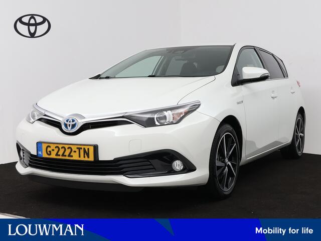 Toyota AURIS 1.8 Hybrid Black Edition | Navigatie | Trekhaak | Stoelverwarming | Camera |