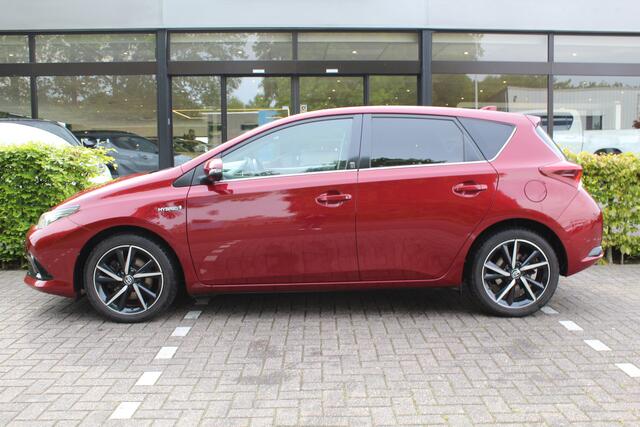 Toyota AURIS 1.8 Hybrid Dynamic | Rijklaar | DAB+ | Cruise | Bluetooth | Camera | Stoelverwarming | Clima |