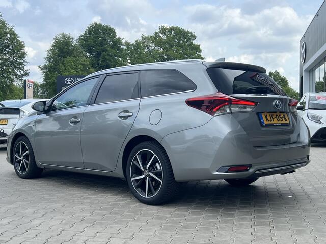 Toyota AURIS Touring Sports 1.8 Hybr. Dynamic| All Seasons