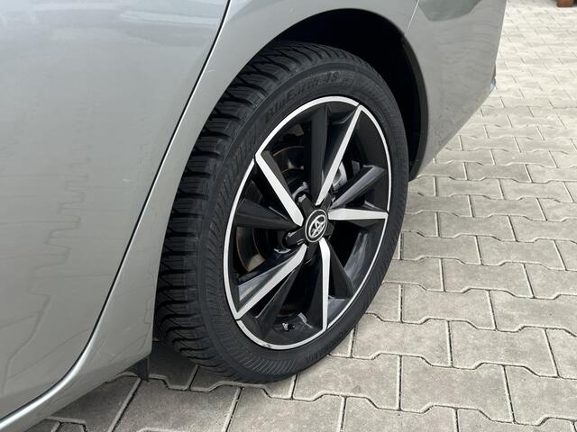 Toyota AURIS Touring Sports 1.8 Hybr. Dynamic| All Seasons