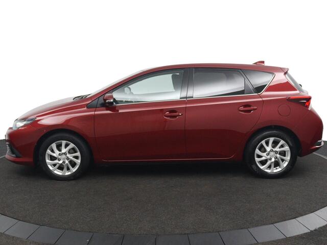 Toyota AURIS 1.2T Energy Plus | Trekhaak | Parkeersensoren en Camera Achter | Navigatie | Keyless Entry |