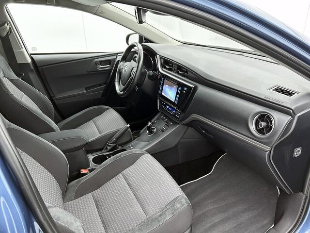 Toyota AURIS 1.8 Hybrid Dynamic | Stoelverwarming | Achteruitrijcamera |