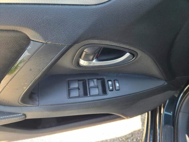 Toyota AVENSIS Touring Sports 1.8 VVT-i Dynamic Leer/Navi/Clima/Stoelverw