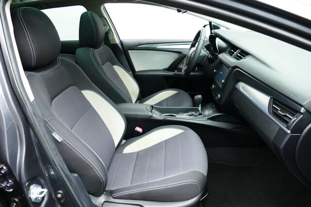 Toyota AVENSIS Touring Sports 1.8 VVT-i SkyView Edition 1-Eig. Panodak, Camera, Clima, Haak 1600kg