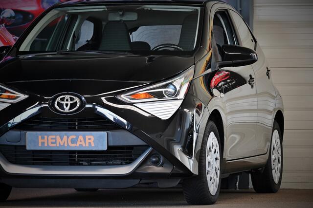 Toyota AYGO 1.0 VVT-i x-play limited
