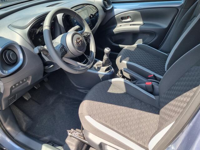 Toyota AYGO X 1.0 VVT-i MT Pulse Apple/Android, Cruise, 17inch velgen, Voorstoelen verwarmd , All-in Rijklaarprijs