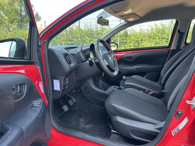 Toyota AYGO 1.0 VVT-i x-fun / Airco / NAP / onderhoudshistorie