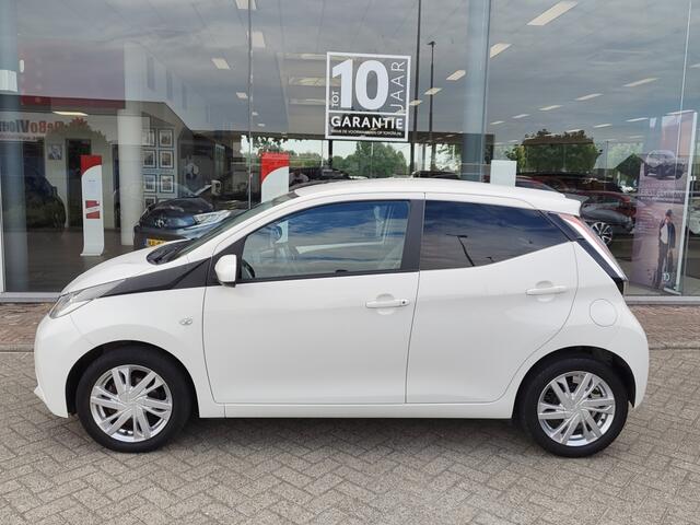 Toyota AYGO 1.0 VVT-i x-sport | Navi | Lichtmetalen Velgen | Achteruitrijcam