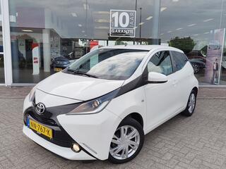 toyota-aygo-1.0-vvt-i-x-sport--nav