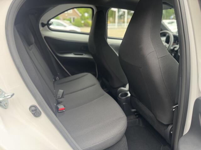 Toyota AYGO X 1.0 VVT-i MT Business Key-less, Achteruitrijcamera, Cruise, Stoelverwarming , All-in Rijklaarprijs