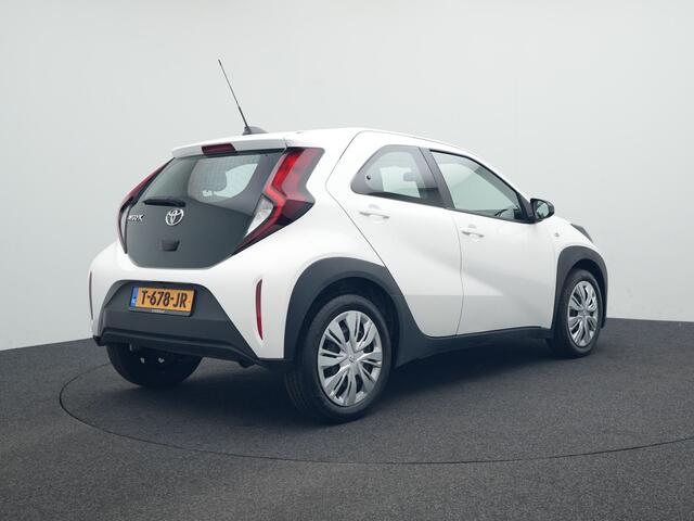 Toyota AYGO X 1.0 VVT-i MT Play