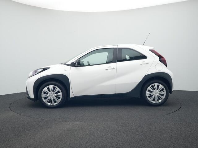 Toyota AYGO X 1.0 VVT-i MT Play