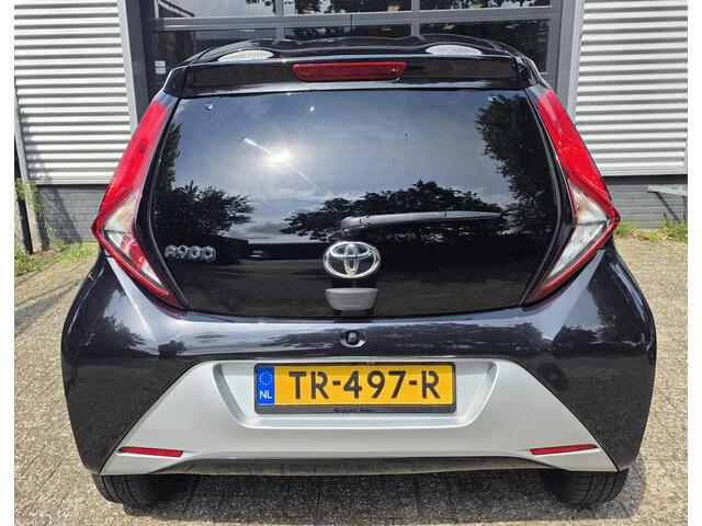 Toyota AYGO 1.0 VVT-i x-first **5DRS-AUT-AIRCO**