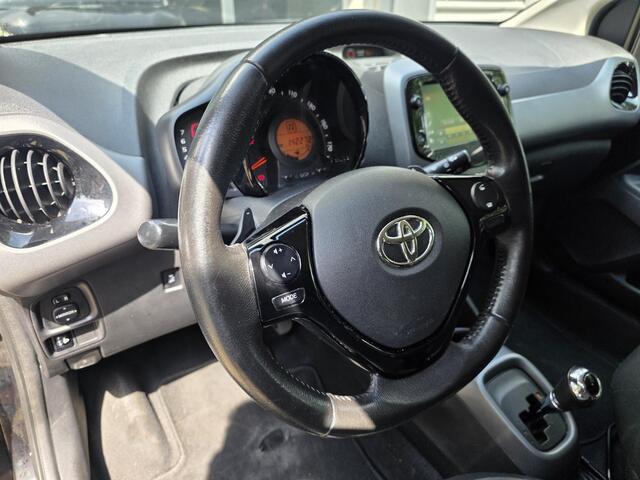 Toyota AYGO 1.0 VVT-i x-first **5DRS-AUT-AIRCO**