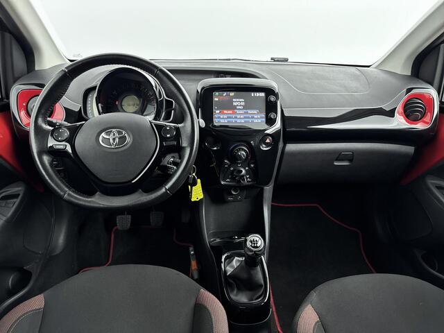 Toyota AYGO 1.0 VVT-i x-cite | Mistlampen | Lichtmetalen Velgen | Parkeercamera |